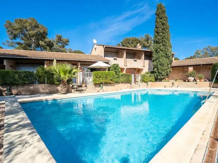 Appartement de vacances pour 4 personnes, avec balcon et piscine