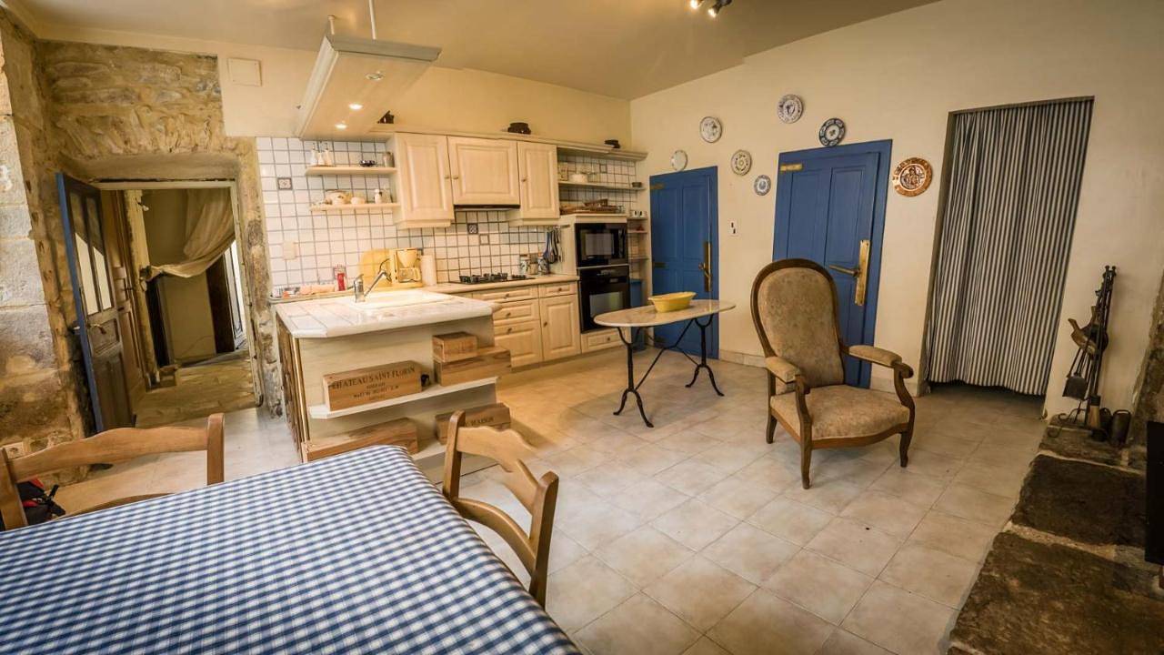 Two-Bedroom House in Bretenoux, Lot