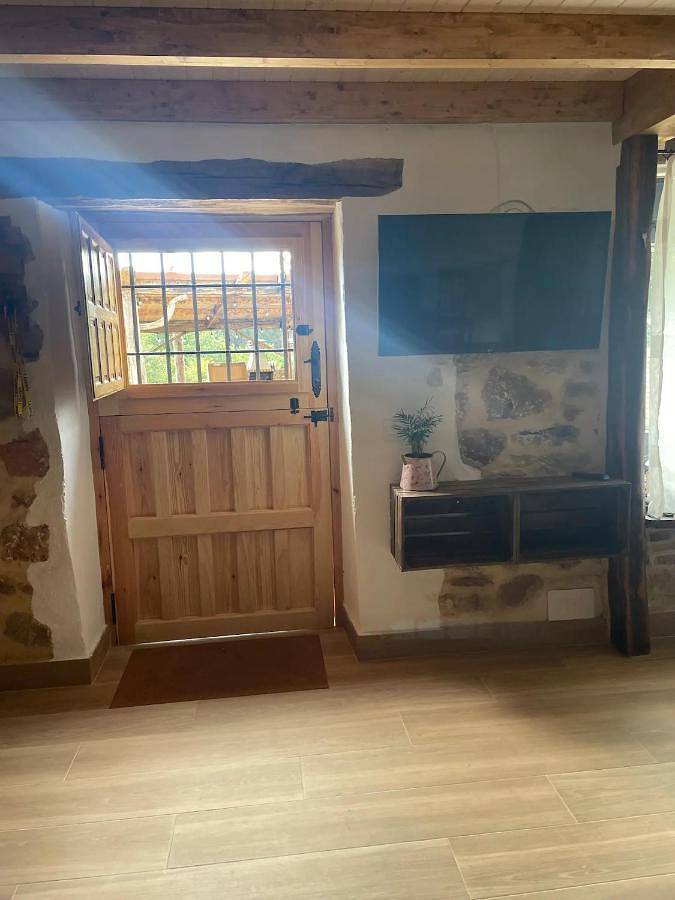 Casa rural para 15 personas, con jardín, Se admiten mascotas en Campoo - 4