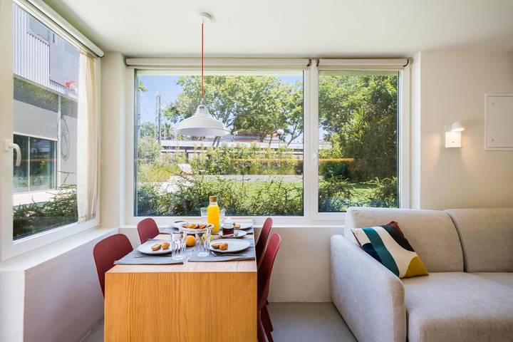 Casa rural para 2 personas, con piscina y jardín en Estoril - 2