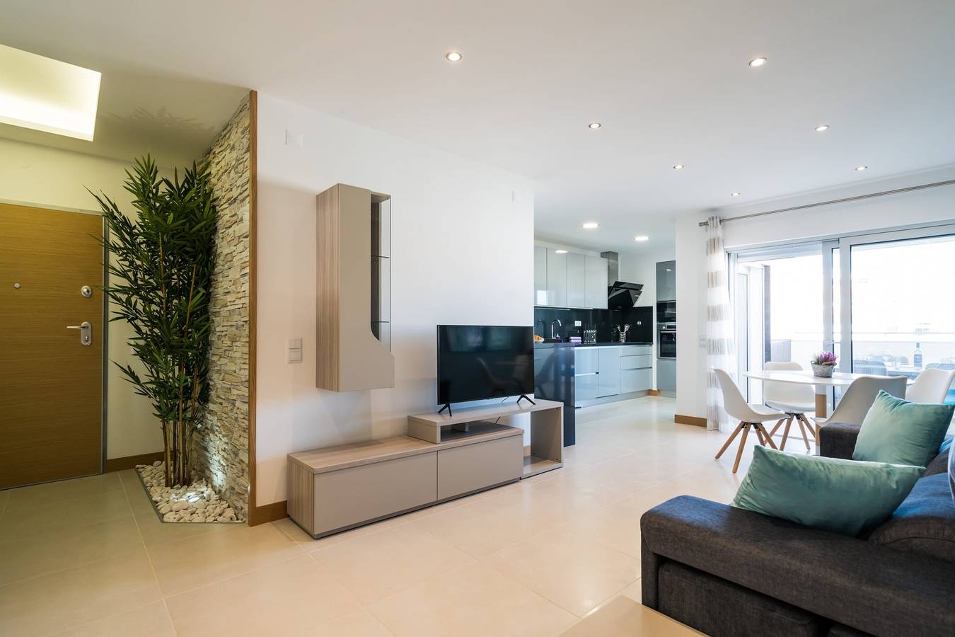 Apartamento entero, Apartamento de vacaciones para 4 personas con piscina in São Sebastião, Lagos