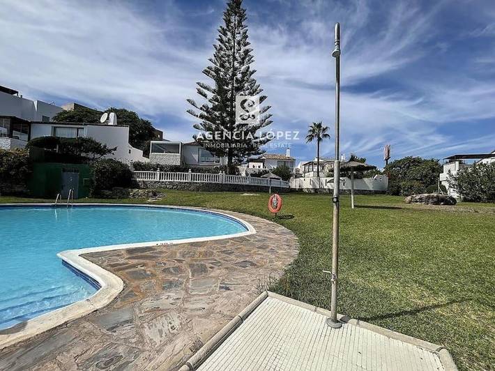 Dom dla 4 osób, z widok i taras oraz ogród i basen - 1