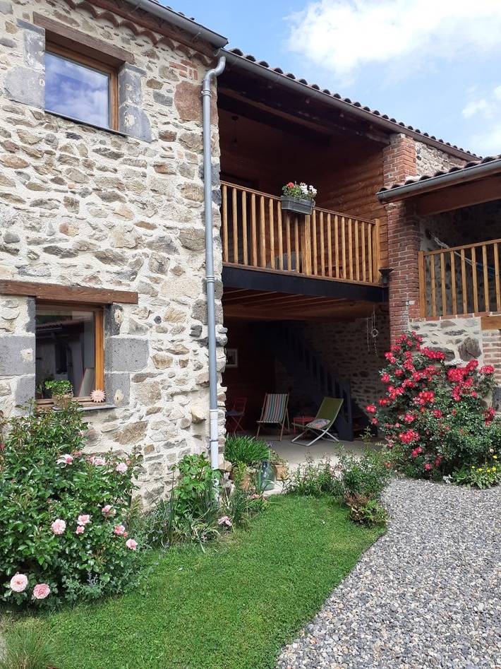 Location de vacances pour 2 personnes, avec jardin dans Parc Naturel Régional Livradois-Forez - 3
