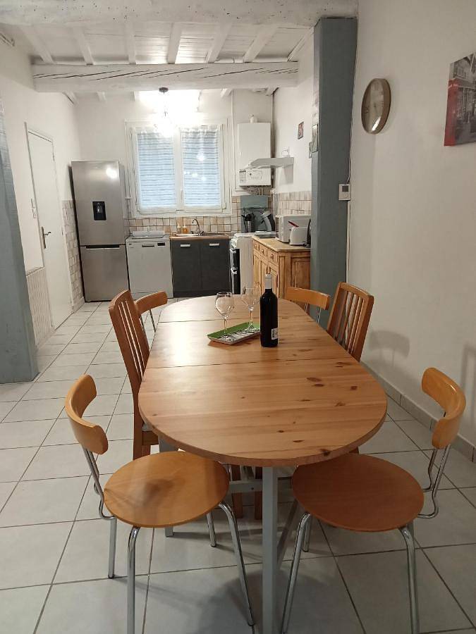 Location de vacances pour 6 personnes, avec jardin à Villegailhenc - 4
