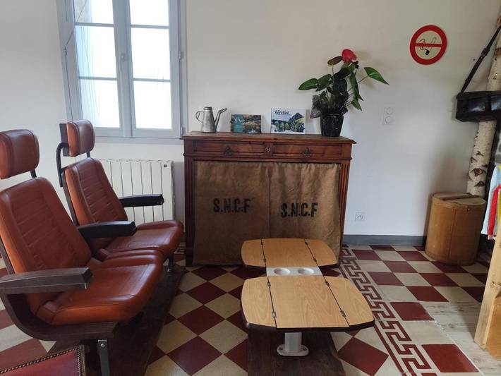 Location de vacances pour 6 personnes, avec jardin et vue, adapté aux familles à Langeac - 3