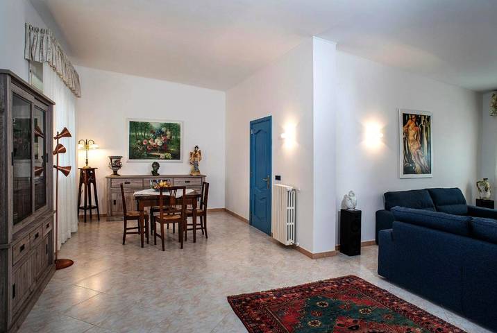 Casa vacanza per 9 persone, con Terrazza e Giardino a Crispiano