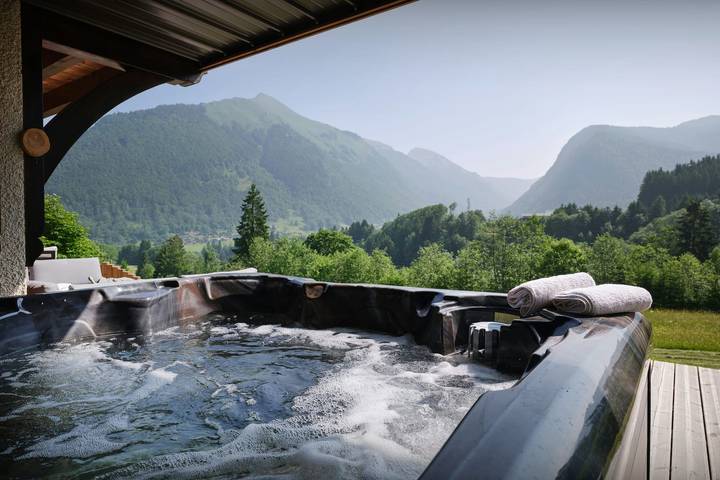 Chalet für 12 Personen mit Terrasse in La Côte-d'Arbroz, Les Portes du Soleil