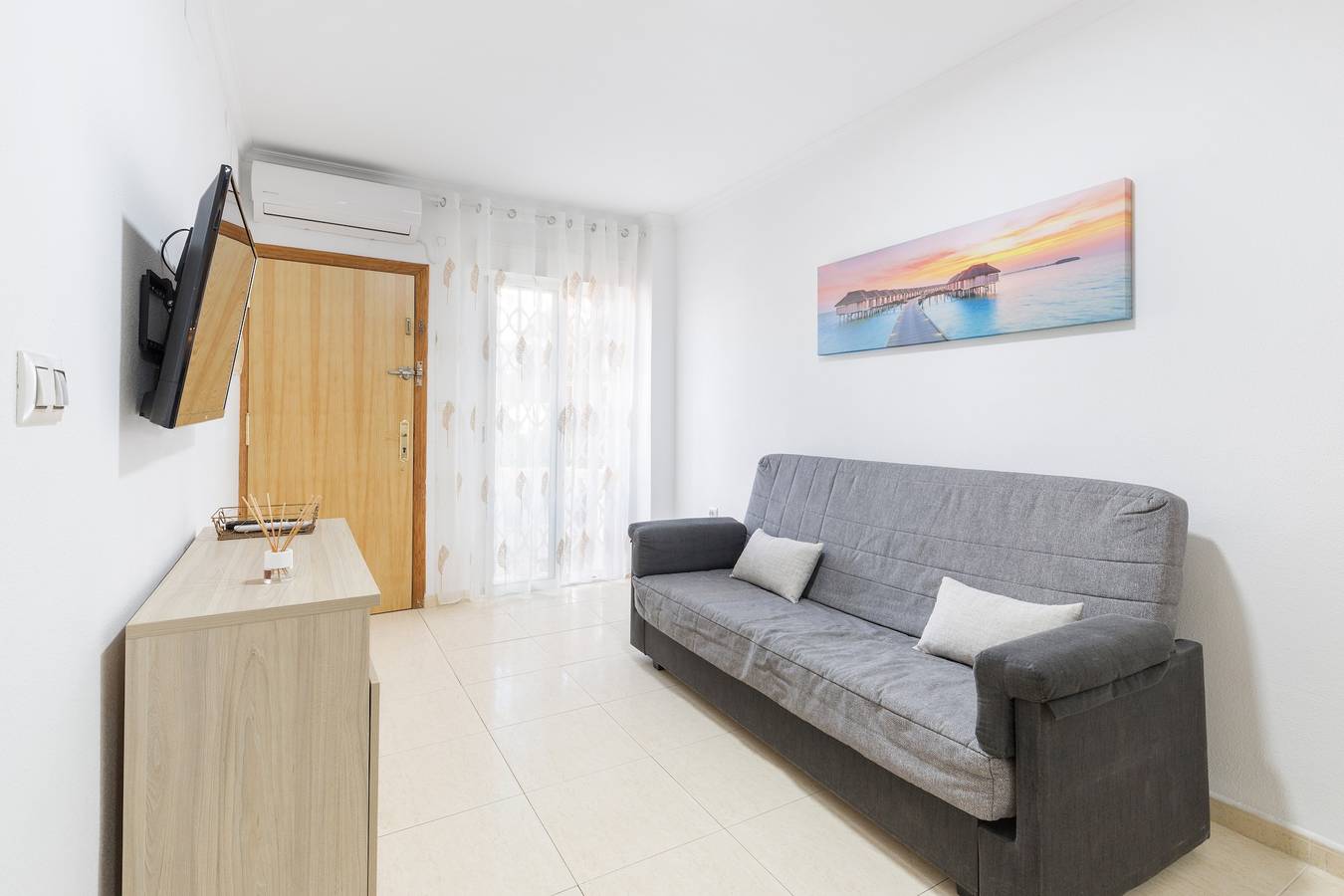 Entire apartment, Apartment 'Eurovosa Vistas Al Mar' with Shared Pool, Shared Garden and Air Conditioning in San Javier, Costa Cálida