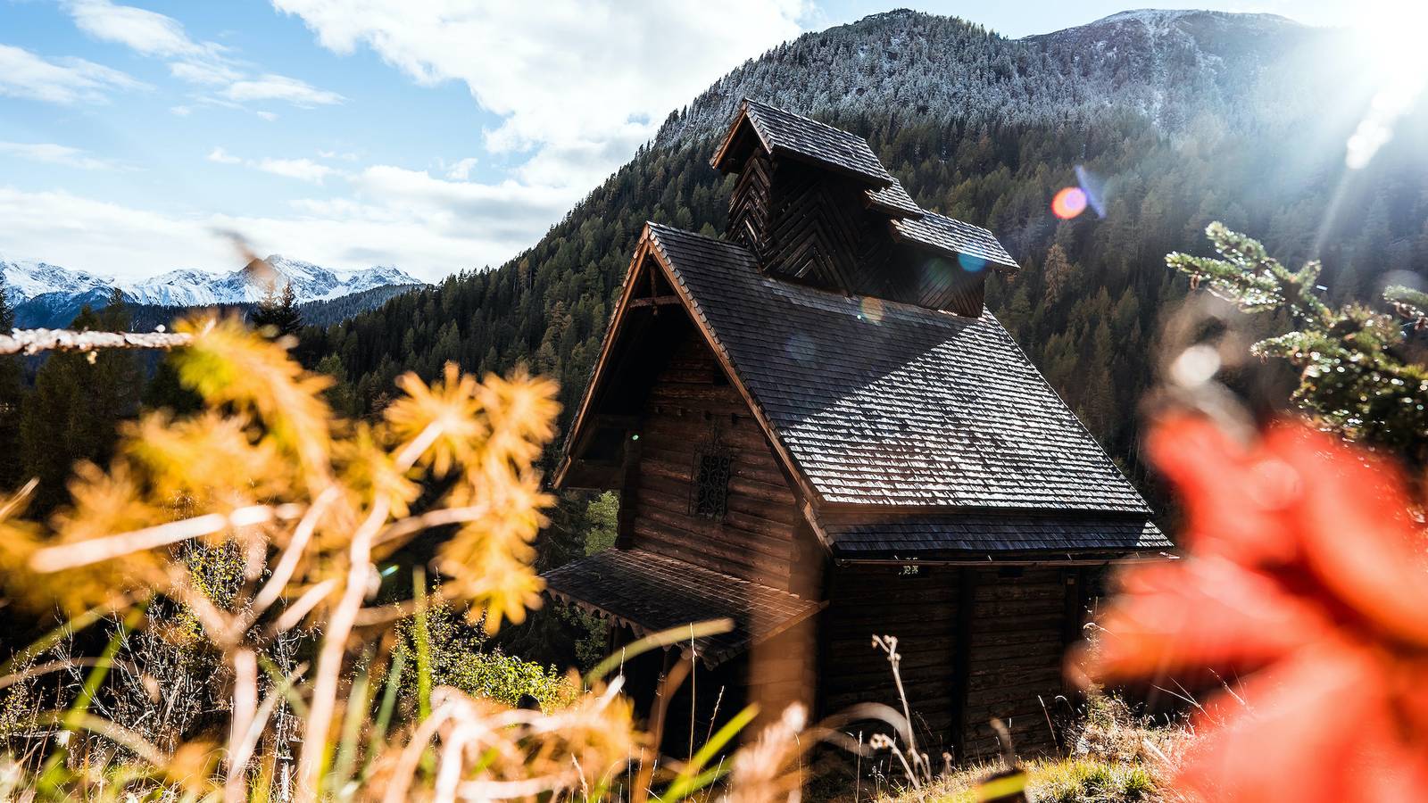 Hof Zuort - Einzelzimmer Chalet mit Etagendusche in Sent, Unterengadin