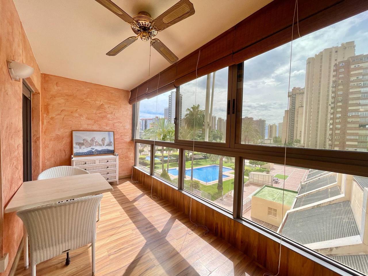 Entire apartment, Spacious apartment, garden view - 4 guests in Benidorm, Costa Blanca