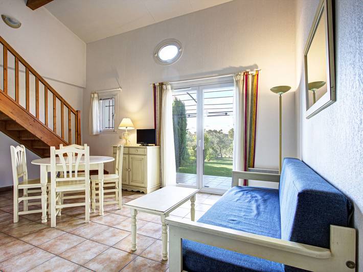 Location de vacances pour 6 personnes, avec piscine et jardin à Homps - 2