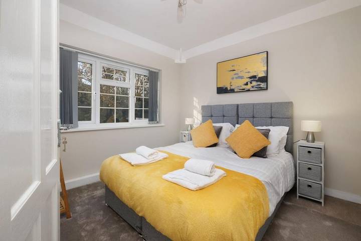 Bed and breakfast for 7 people in Birmingham