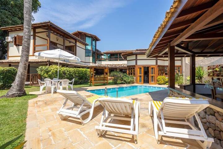 Ferienhaus für 15 Personen, mit Seeblick und Garten sowie Ausblick und Pool - 1