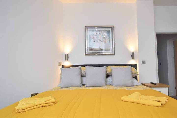 Ganze Wohnung, 2 Bed in Brixham in Brixham, Torbay