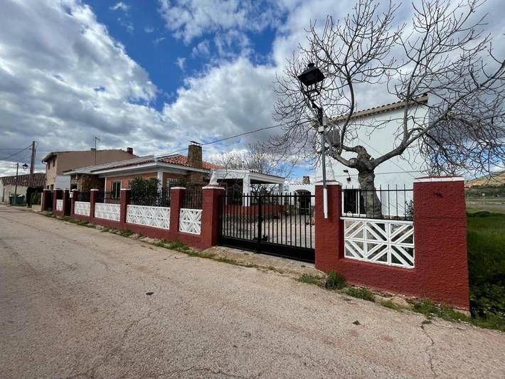 Casa rural para 10 personas, con Terraza y Jardín además de Piscina y Vistas en Sierra de Alcaraz - 2