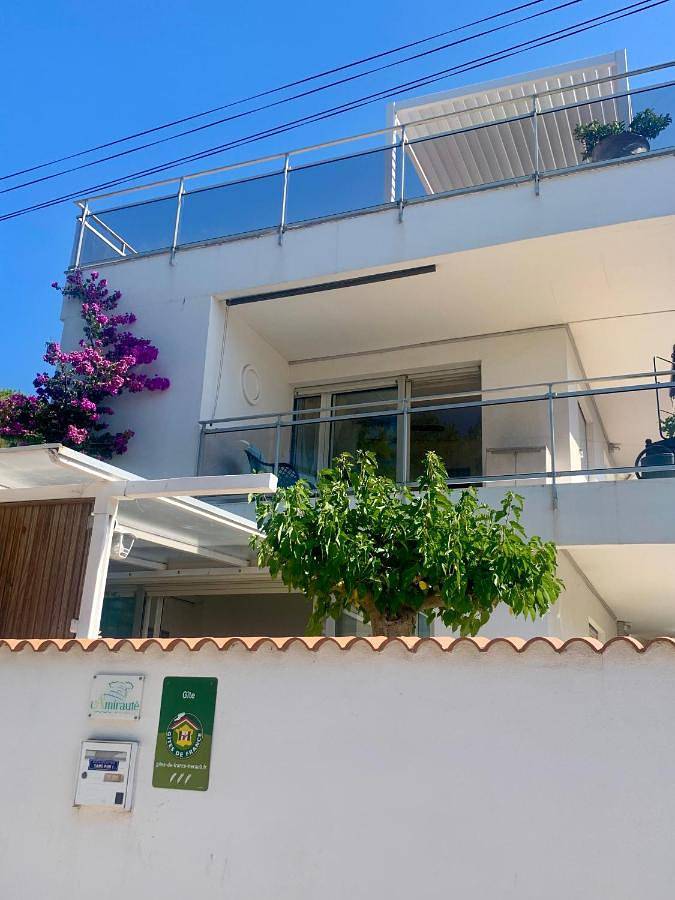 Gîte pour 4 personnes, avec jardin et vue dans la Tamarissière - 2