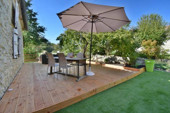 Location de vacances pour 5 personnes, avec piscine ainsi que jardin et vue à Castelnau-sur-l'Auvignon - 3