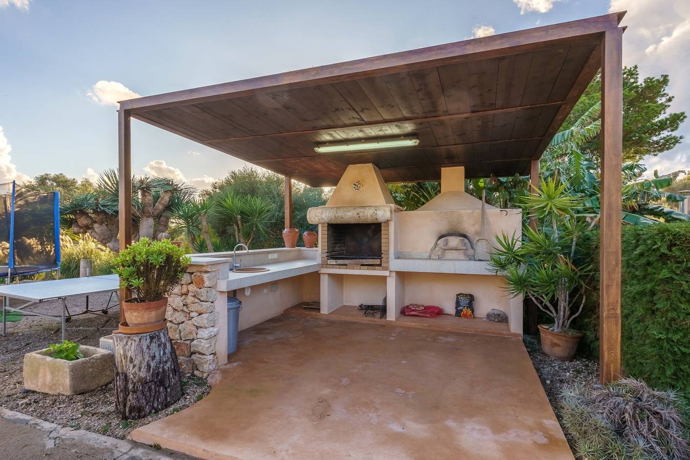 Villa "Sa Caseta Rustic Villa" com piscina, terraços e Wi-Fi (taxa turística incluída) in Cala d'Or, Santanyí