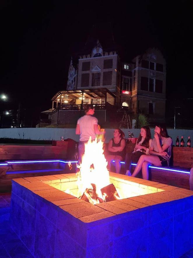 Maison d’hôte pour 3 personnes, avec vue ainsi que jardin et piscine