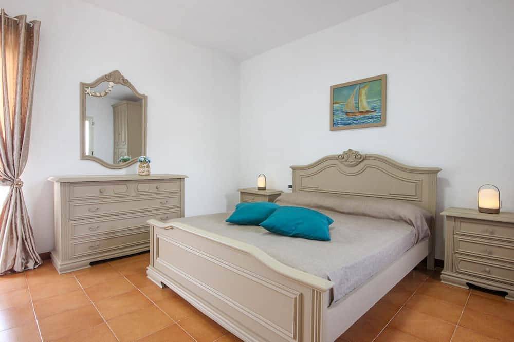 Entire apartment, 1 bedroom amazing apartment in Castellabate in Castellabate, Cilento