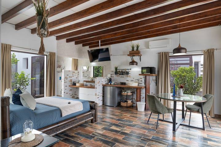 Holiday Home 'Guenia Ii' with Mountain View, Wi-Fi and Air Conditioning in El Mojón (Lanzarote), Teguise