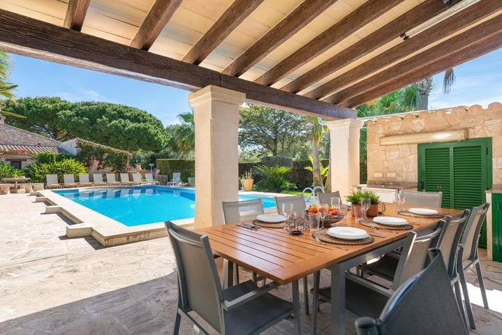 Finca mit hund für 8 Personen, mit Balkon und Whirlpool sowie Terrasse und Garten in Portocolom - 4