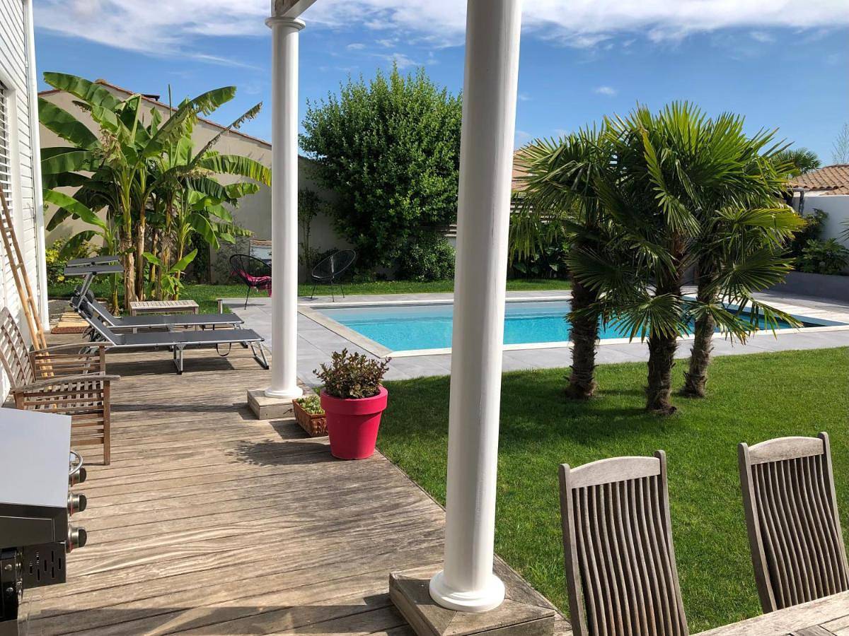 Maison M, chambre privée accès jardin piscine et jacuzzi près de La Rochelle in Lagord, Région de La Rochelle