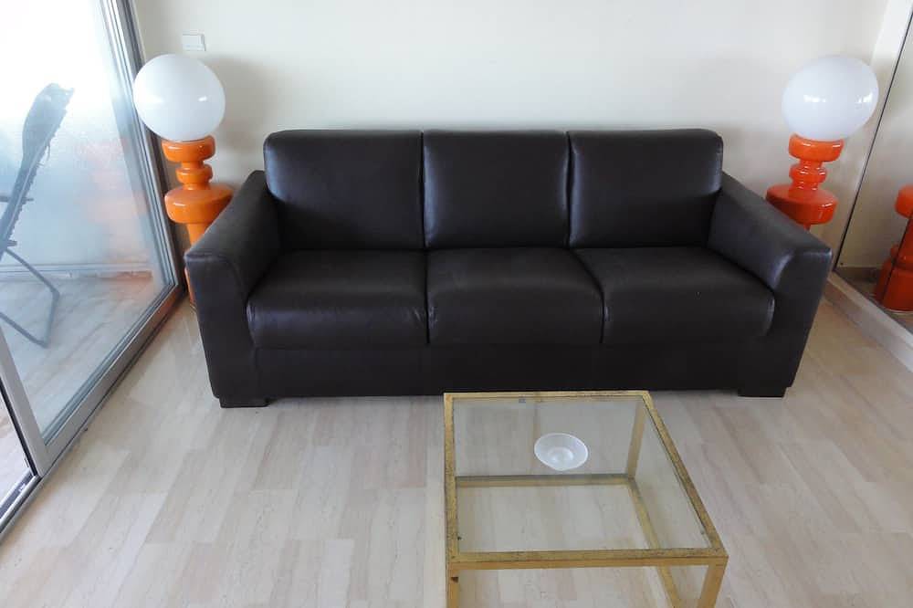 Cannes-Golfe-Juan Grand Studio 35 Mts + Balcony Waterfront in Vallauris, Cannes region