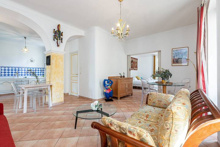 Gîte pour 4 personnes, avec terrasse dans Port de Nice - 3