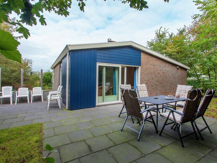Vakantiehuis voor 6 personen, met Terras en Tuin in Nes