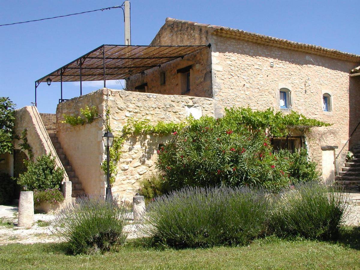 Le Mas Draiou - Ecogites - 2 gites et une chambre familiale - combinables 14 pers max in Saint-Restitut, Nyons und Umgebung