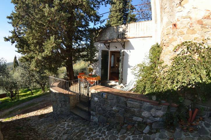 Agriturismo per 4 persone, con terrazza in Capannori