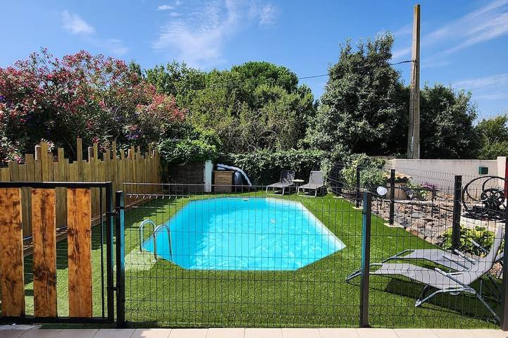 Location de vacances pour 6 personnes, avec terrasse à Saint-Thibéry