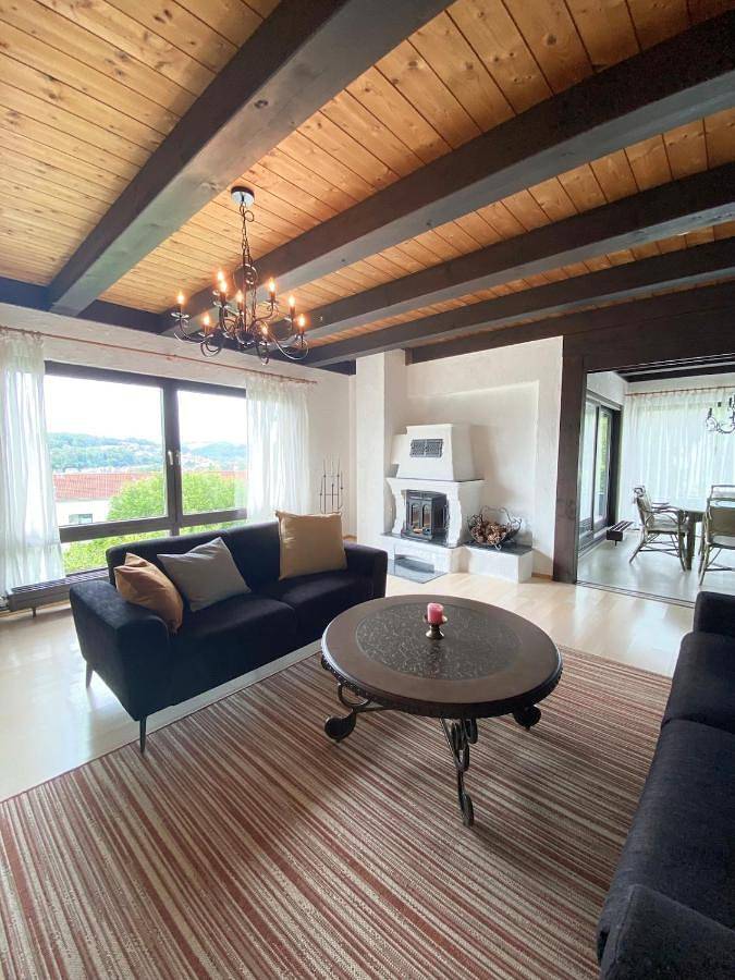 Ferienwohnung für 4 Personen, mit Balkon und Terrasse sowie Garten und Ausblick in Blaustein - 2