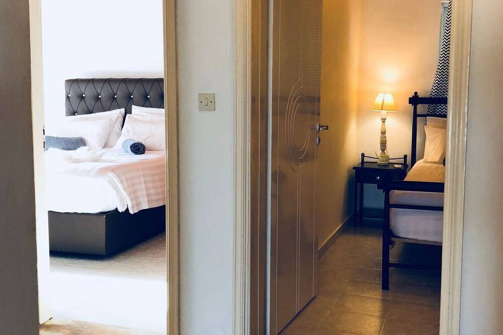 Mit Privatpool für 6 Personen ca. 105 m² in Faliraki, Ägäis (Rhodos) in Faliraki Beach, Faliraki