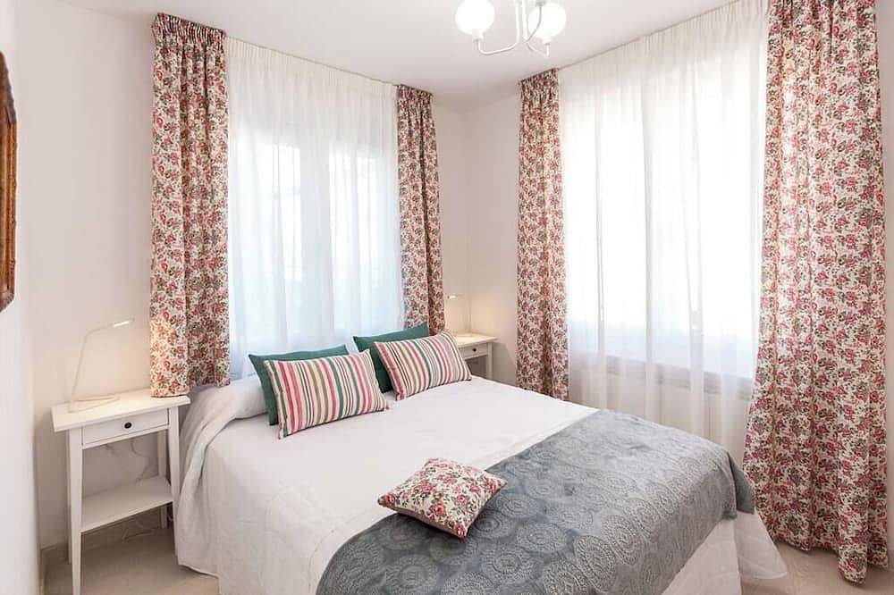 Entire apartment, Penthouse in the center next to the Espolón in Logroño, La Rioja Province