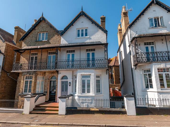 Cottage for 7 people, with Garden in Broadstairs