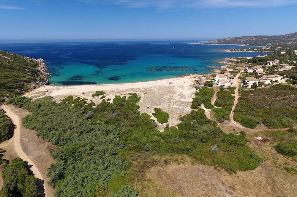 Studio 2 persons, swimming pool, sea view in Sartène, Arrondissement de Sartène