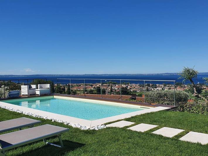 B&B für 2 Personen, mit Balkon und Terrasse sowie Garten und Pool in Bardolino
