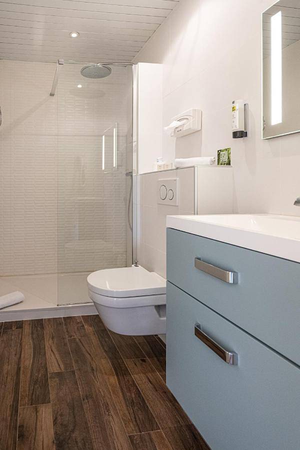 Hôtel pour 2 personnes, avec jardin dans Plage de la Garonnette - 4