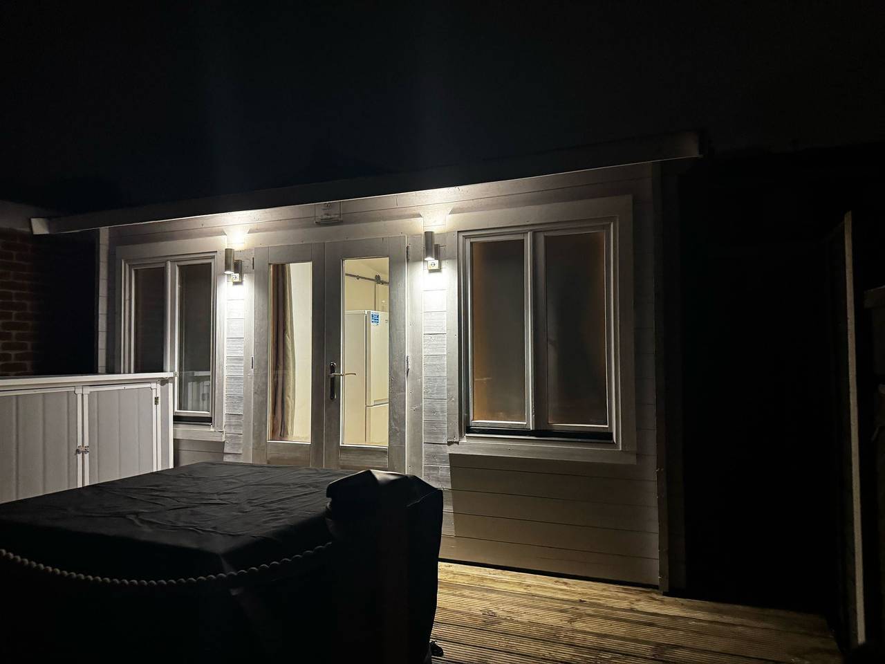 Tranquil Cabin Retreat in Bexleyheath in Bexley, London