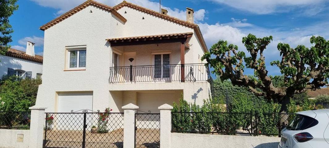 Location de vacances pour 6 personnes, avec terrasse à Cazouls-d'Hérault