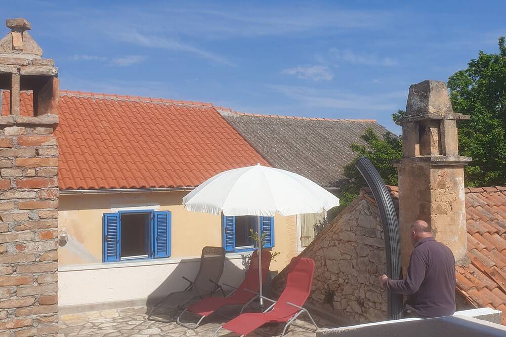 Beautiful rustikal dalmatian stone house in Zadar (Kommun), Iz