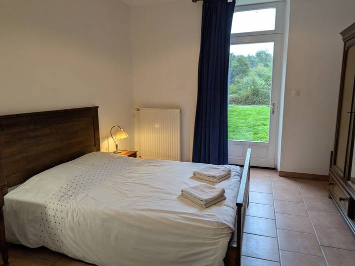 Ruhiges Ferienhaus im Wald, nahe Gien, 3 Schlafzimmer und 2 Bäder in Ouzouer-sur-Trézée, Montargis und Umgebung