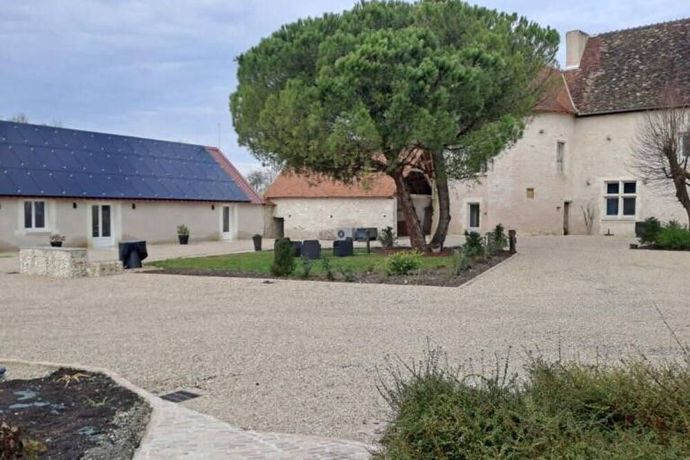 Charmante maison historique rénovée avec terrasse, près des grands étangs de Brenne in Douadic, Le Blanc und Umgebung
