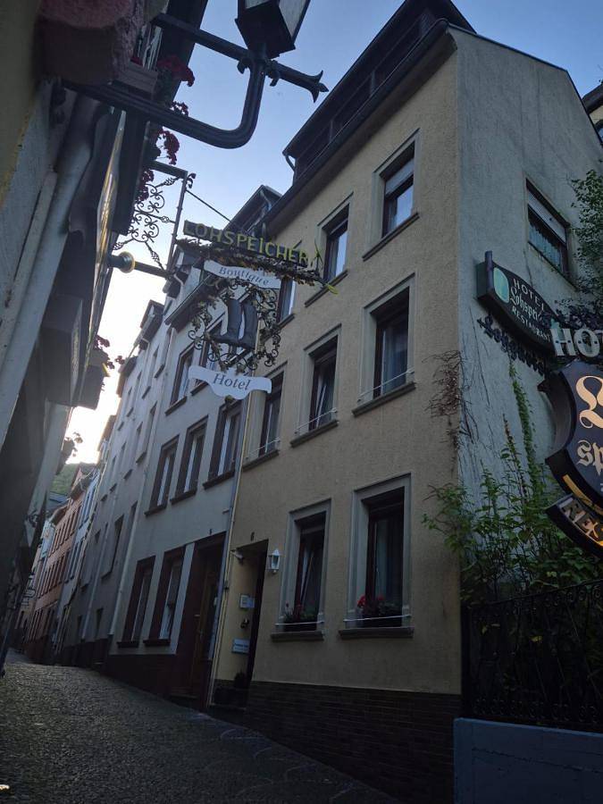 BnB für 8 Personen, mit Garten und Terrasse sowie Ausblick, mit Haustier in Cochem - 4