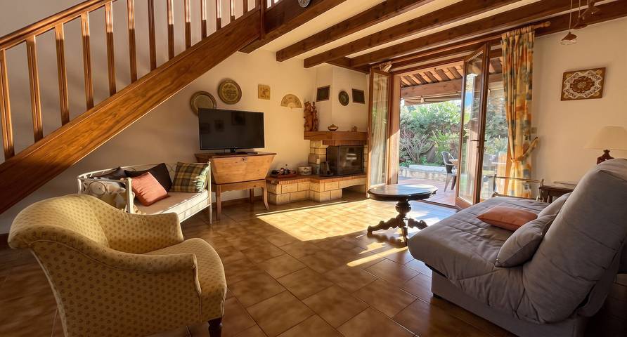 Villa mit Pool in Saint-Raphaël und Bergblick in Saint-Raphaël, Mittelmeerküste (Frankreich)