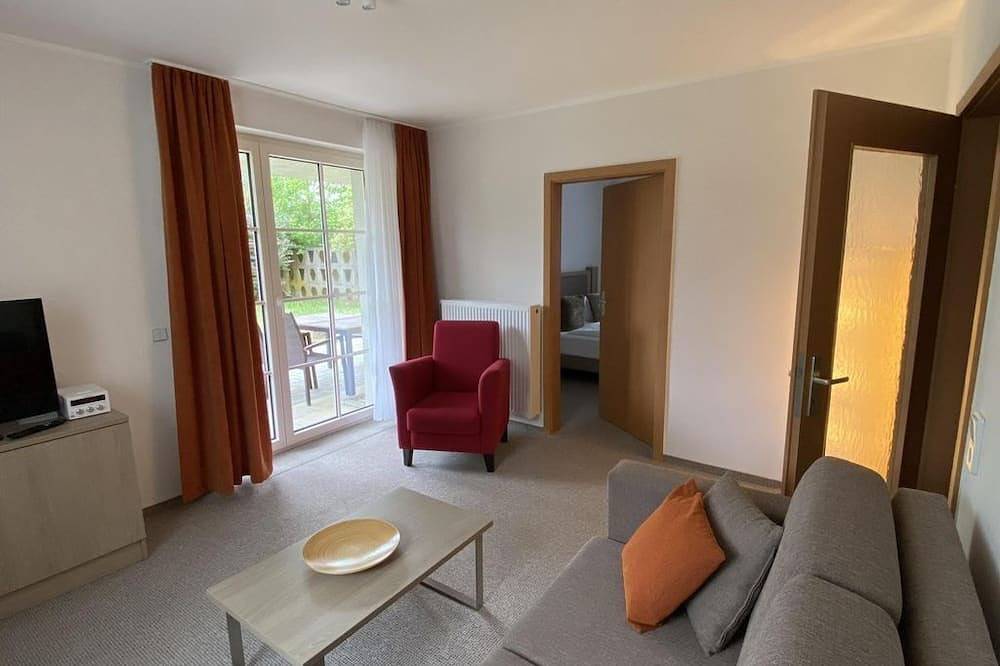 Ganze Wohnung, Ferienwohnung \"Gartenblick\", 2 Schlafräume - Landhaus Weißig in Weißig (Struppen), Struppen