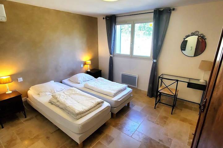 Maison de vacances pour 13 personnes, avec jardin dans le Gard - 4