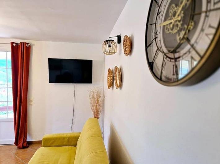 Gîte pour 4 personnes, avec terrasse et vue dans Plage de Malendure - 3